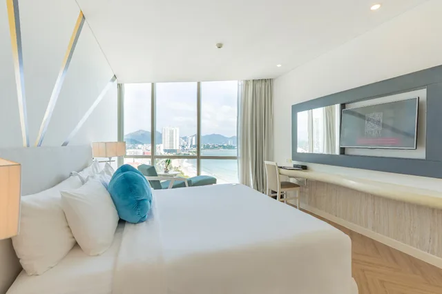 Prime, Suite, Queen Bed, Ocean View، DIAMOND BAY HOTEL 1/2