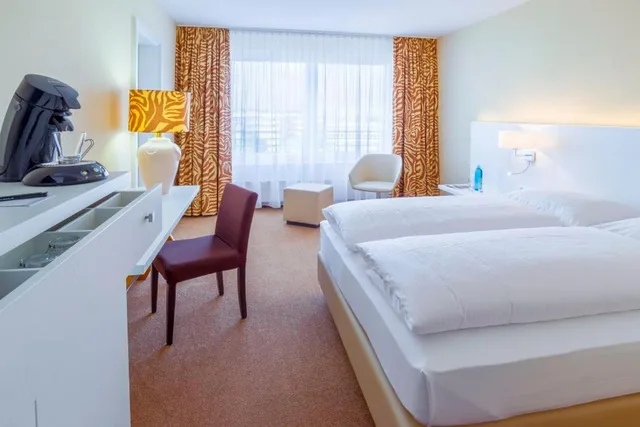 غرفة بزنس بسرير كينج، Relexa Hotel Frankfurt 1/5
