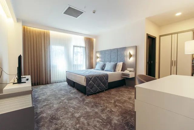 جناح جونيور، Ck Farabi Hotel 1/4