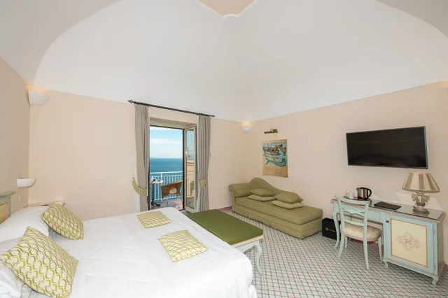 غرفة ديلوكس بسرير كوين بإطلالة على البحر، Hotel Margherita 3/10
