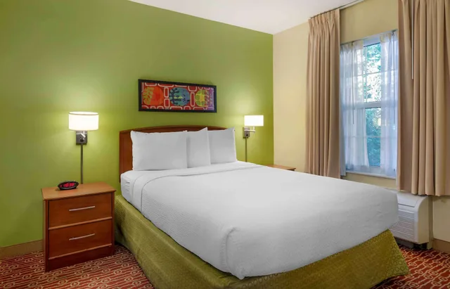 1 Bedroom, Suite, Extended Stay America Suites - Atlanta - Northlake 1/2