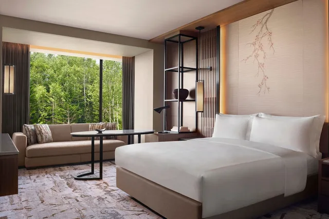 Room, King Bed, Higashiyama Niseko Village, a Ritz-Carlton Reserve 6/10