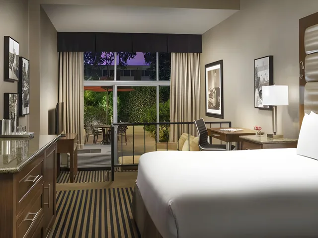 استوديو بسرير كينج لذوي الإعاقة، USC Hotel 1/1
