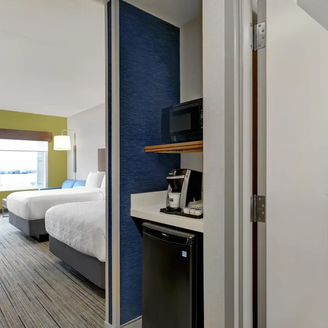 جناح بسرير كينج وسريرين كوين، Holiday Inn Express And Suites Port Elgin 6/6