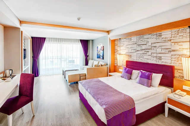 غرفة قياسية بسرير مزدوج بإطلالة على البحر، Tui Magic Life Jacaranda 1/1