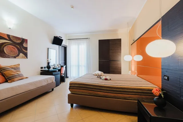 غرفة سوبيريور بسرير مزدوج بإطلالة على البحر، Cerri Hotel 3/6