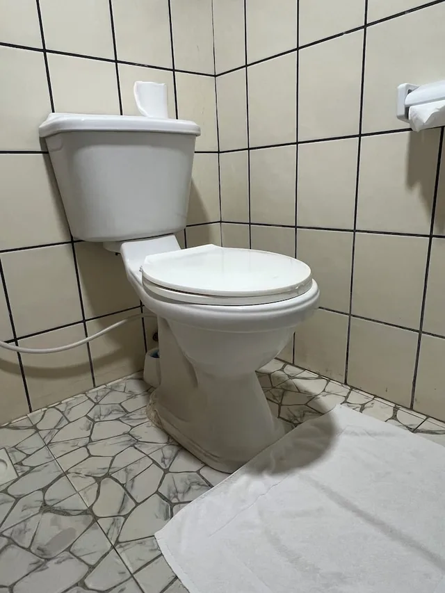غرفة ديلوكس مفردة بسرير كوين، New Dodoma Hotel 7/7