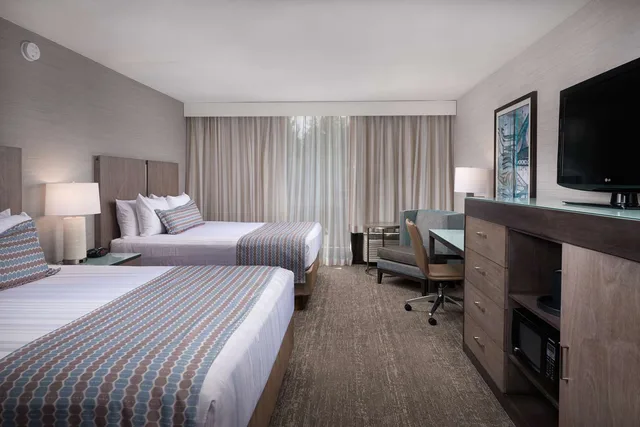 غرفة بسريرين كوين، Best Western Plus Agate Beach Inn 1/2