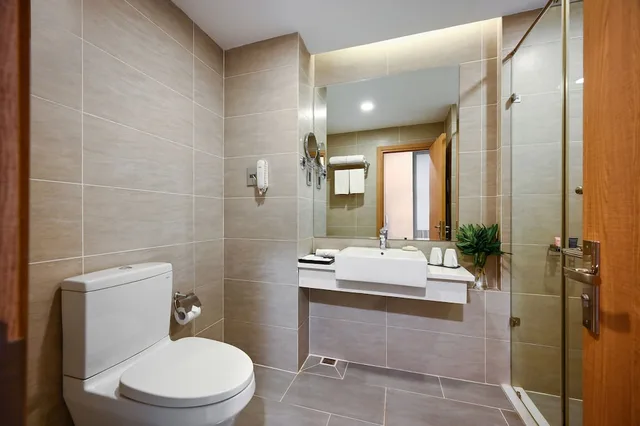 غرفة ديلوكس بسرير كينج، Muong Thanh Grand Saigon Centre Hotel 6/8