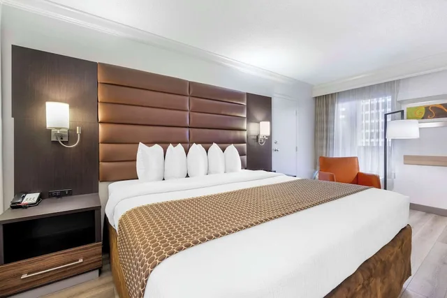غرفة قياسية بسرير كينج، The Capitol Hotel Downtown, Ascend Hotel Collection 3/10