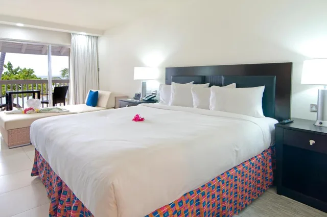 غرفة بسرير كينج، Radisson Grenada Beach Resort 1/1