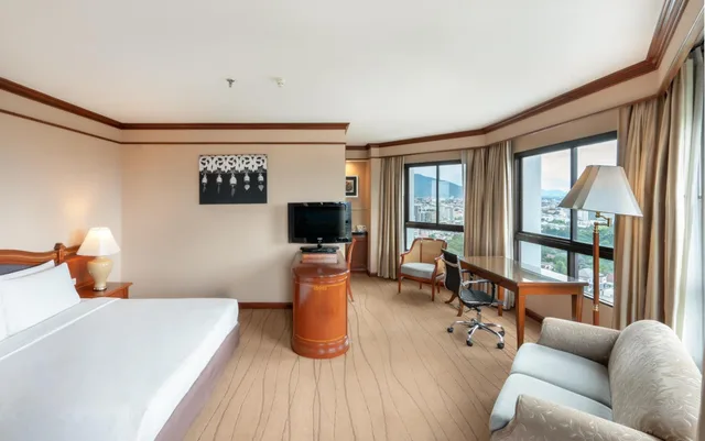 جناح جونيور، Centara Riverside Hotel Chiang Mai 2/7