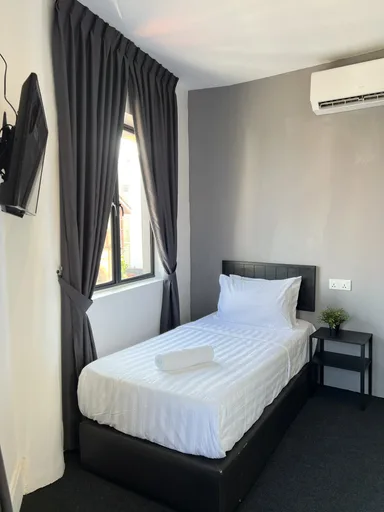 غرفة ديلوكس مفردة بحمام مشترك، Quee Hotel 1/3