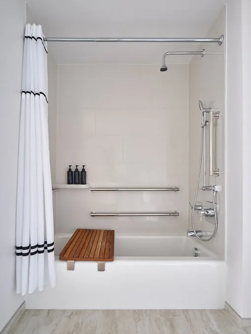 Studio, Queen Bed, Balcony, Accessible, One Washington Circle DC, Tapestry Collection by Hilton 2/2