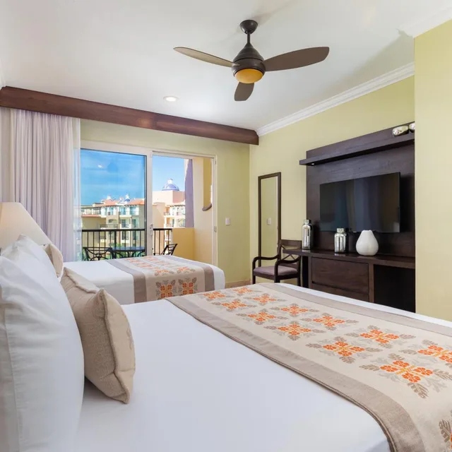 Two Bedroom Suite Ocean View، Villa del Palmar Flamingos Beach Resort and Spa 1/10