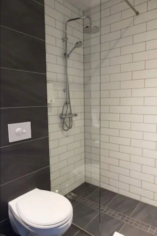 Room, Double or Twin Bed, Milk Factory 4/5