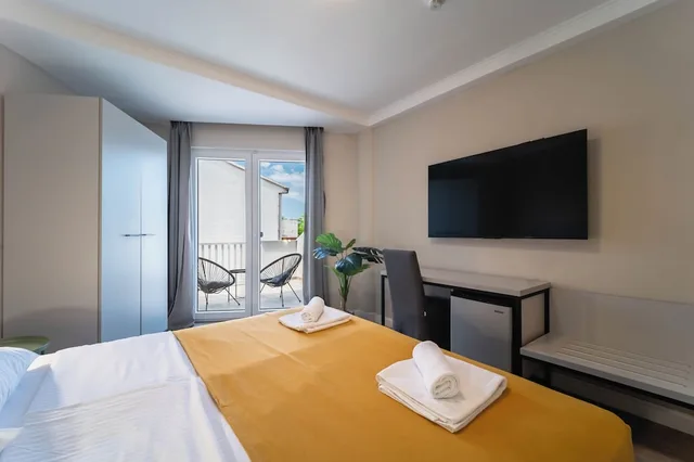 غرفة قياسية بسريرين منفصلين، Hotel Plaza 6/8