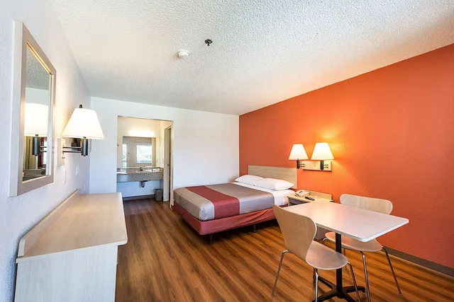 غرفة ديلوكس بسرير كوين، Motel6 Sparks, NV - Airport - Sparks 1/6
