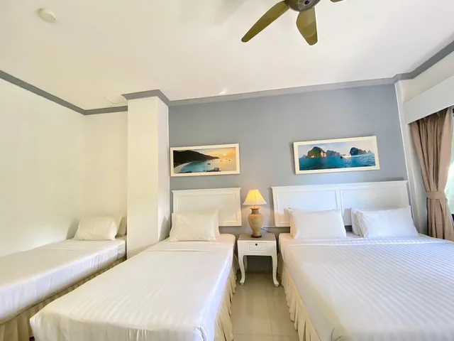 Family, Double and Twin Beds, Garden Home Kata 1/5