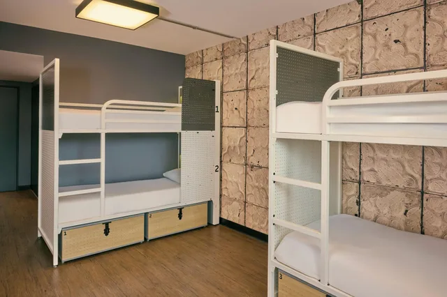 Private, 4 Beds، Generator Hostel Paris 1/5