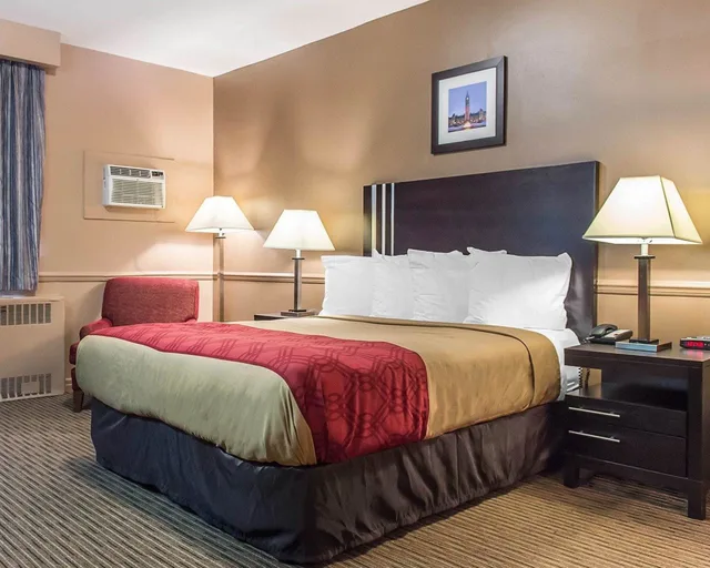 غرفة قياسية بسرير مزدوج، Econo Lodge Downtown Ottawa 2/3