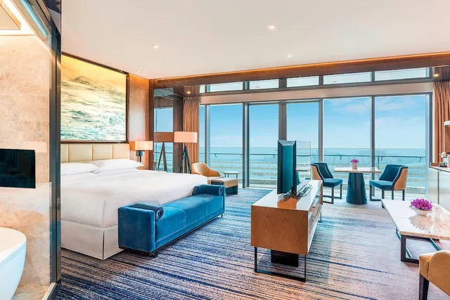 1 Bedroom, Junior Suite, Balcony, Sheraton Zhuhai Hotel 2/10