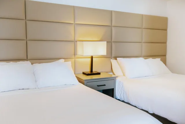 غرفة بسريرين مزدوجين، Surfer Beach Hotel 3/8