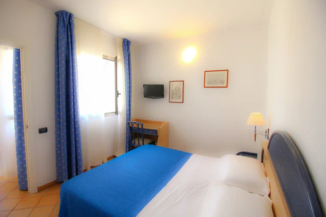 جناح عائلي بسرير كوين، Hotel Paladini Di Francia 1/5