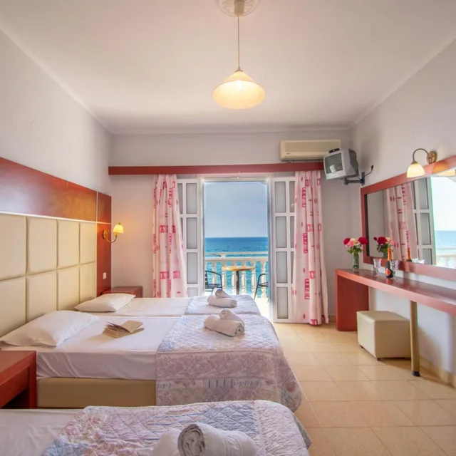 Standard, Double or Twin Bed, Lateral Side Sea View، Agoulos Inn 5/9