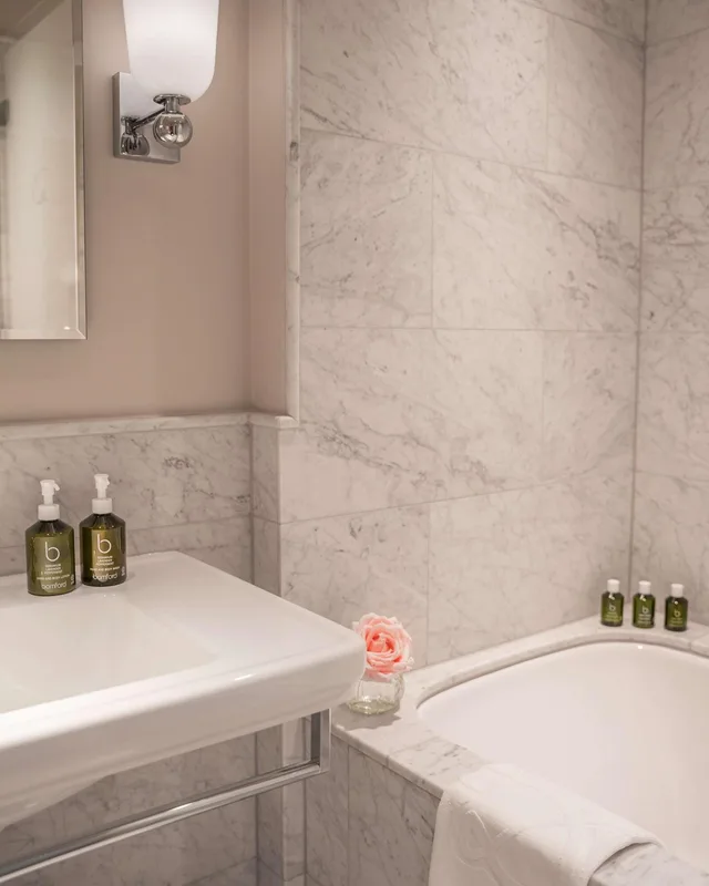 غرفة سوبيريور بشرفة، Diplomat Hotel 5/5