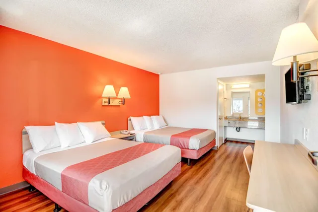 غرفة رباعية، Motel6 Stockton, CA - North 4/9