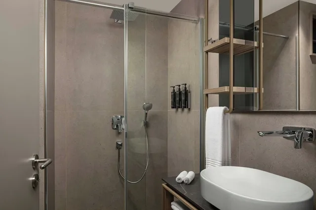 جناح بسرير كوين بإطلالة على المدينة بغرفة نوم واحدة مع أريكة، Residence Inn by Marriott Antalya 8/10