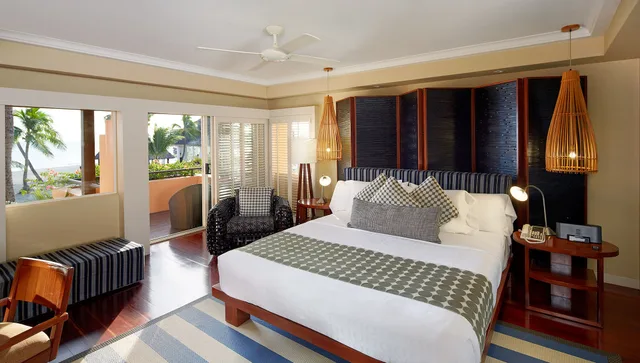 1 Bedroom, Presidential, Suite, Ocean Front, Sheraton Fiji Golf and Beach Resort 3/5