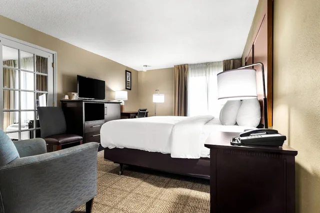 غرفة بسرير كينج، Comfort Inn Evansville East 2/4