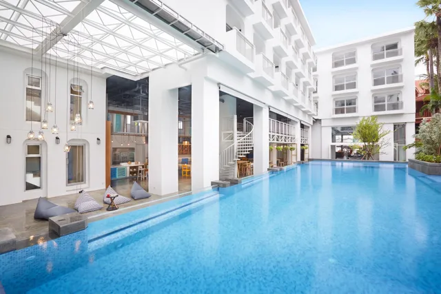 Junior, LUB D PHUKET PATONG 1/3