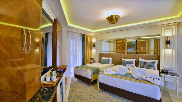 جناح جونيور بسرير كوين وسرير فردي، Beethoven Premium Hotel 1/3