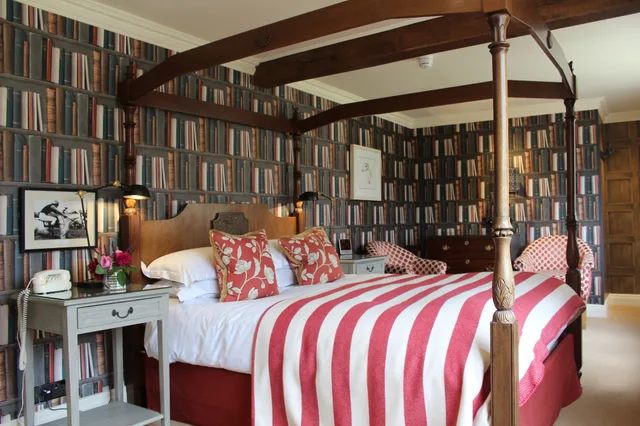 Four Poster, Double Bed، The Broadway Hotel 1/1