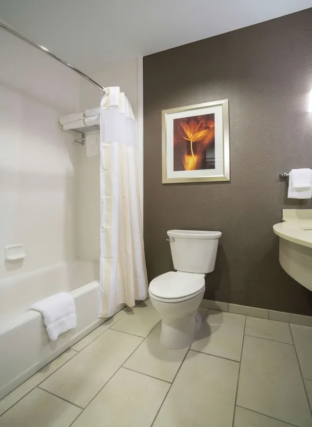 غرفة قياسية بسريرين كوين، Hilton Garden Inn Sioux Falls Downtown 2/2