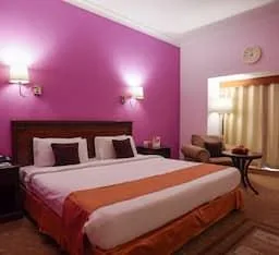 جناح كلوب جونيور بحوض استحمام، Mgm Mark Whitefield Hotel 1/1