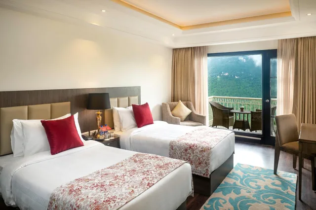 غرفة بسرير كينج، Ramada by Wyndham Kasauli 7/10