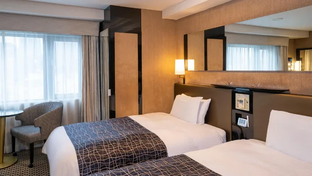 جناح ديلوكس بسريرين منفصلين في الطابق العلوي، Apa Hotel Roppongi-Ekimae 1/1
