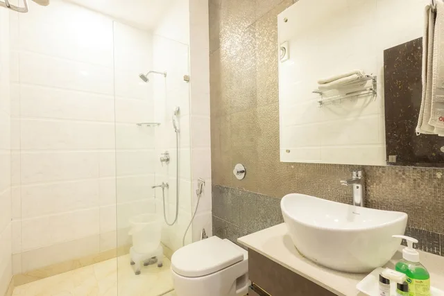 جناح سوبيريور بسرير كينج، HOTEL COSMO 7/9