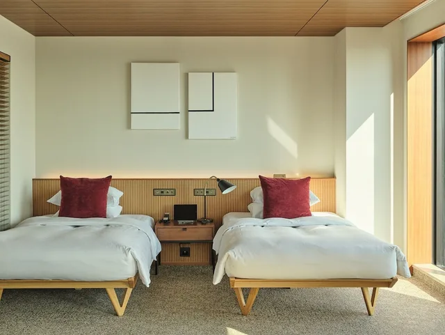 جناح بسريرين منفصلين بإطلالة على المدينة، The Aoyama Grand Hotel 1/10