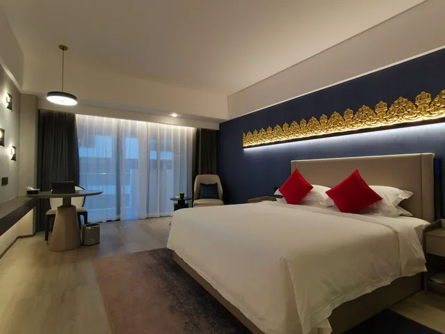غرفة ديلوكس بسرير كينج بإطلالة على المدينة، Tian Yi International Hotel 1/10