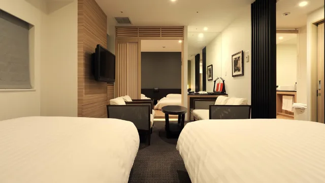غرفة قياسية رباعية بأربعة أسرّة في طابق منخفض، Palace Hotel Omiya 1/1
