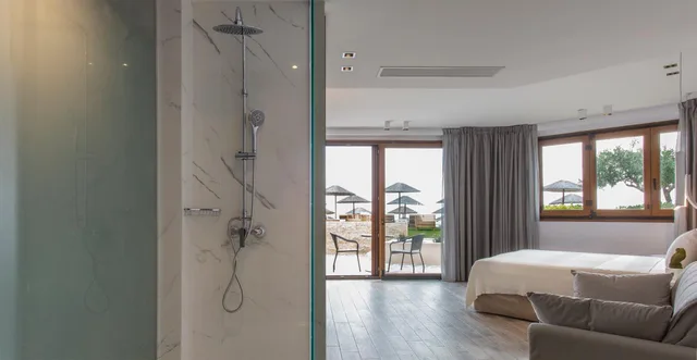 Exclusive, Beach Front, Ground Floor, Olympion Sunset 5/10