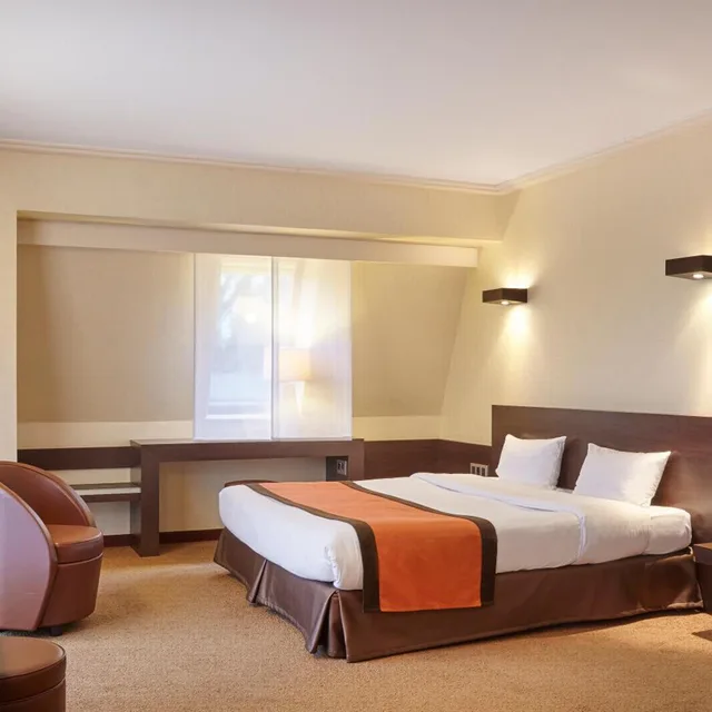غرفة كومفورت بسرير مزدوج أو سريرين منفصلين بإطلالة على البحيرة، Hotel Et Spa Du Beryl 4/10