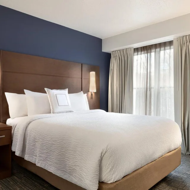 جناح بسرير كينج بغرفتي نوم، Residence Inn By Marriott West Springfield 2/10