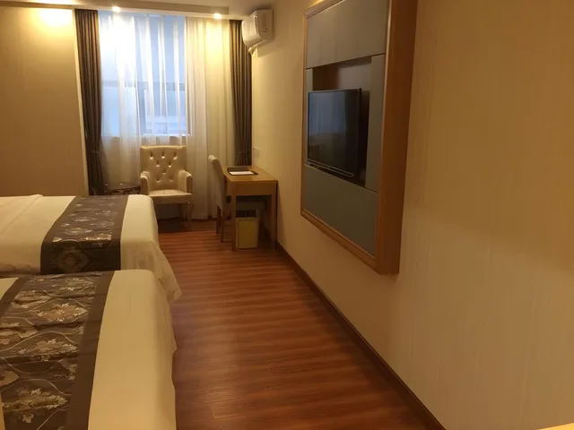غرفة سوبيريور بسريرين كوين، Greentree Inn Zhuhai Mingzhu Station Express Hotel 2/2