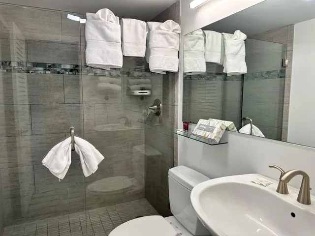 جناح عائلي بسرير كوين، Gilbert S Resort 4/4